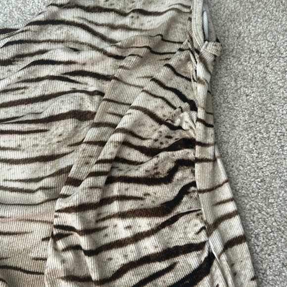 New LNA zebra dress - Picture 8 of 14